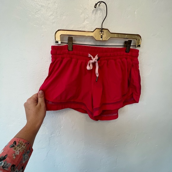 Lululemon Make a Move Short in Pink (Size 8) - Picture 7 of 9